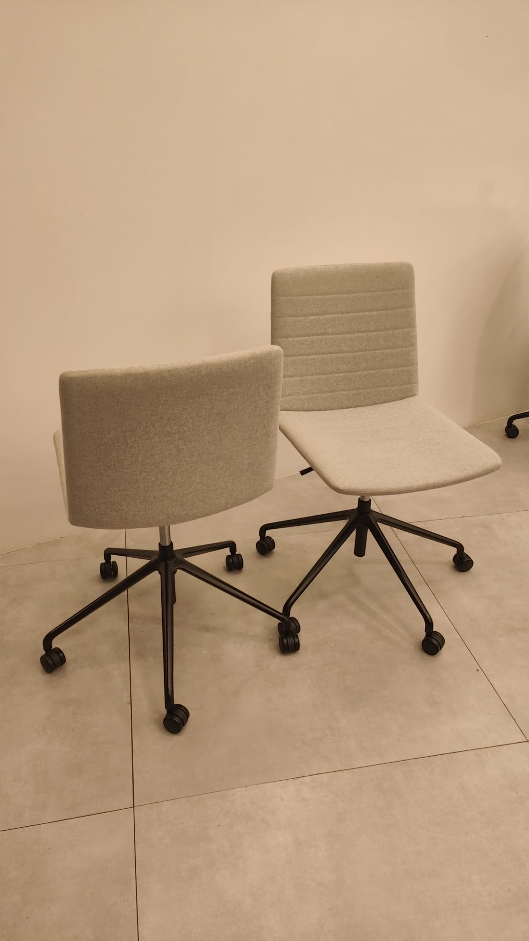 Used Be A Light Grey Fabric Office Chair – Light Grey Fabric with Black Five-Star Base